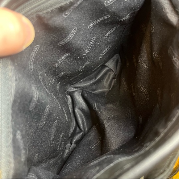 Coach | Legacy Lunch Bucket Bag Glovetanned Leather 9077 in Black - Picture 11 of 15